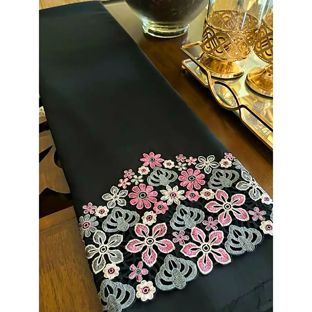 مدل ساده حاشیه دوزی روی لباس