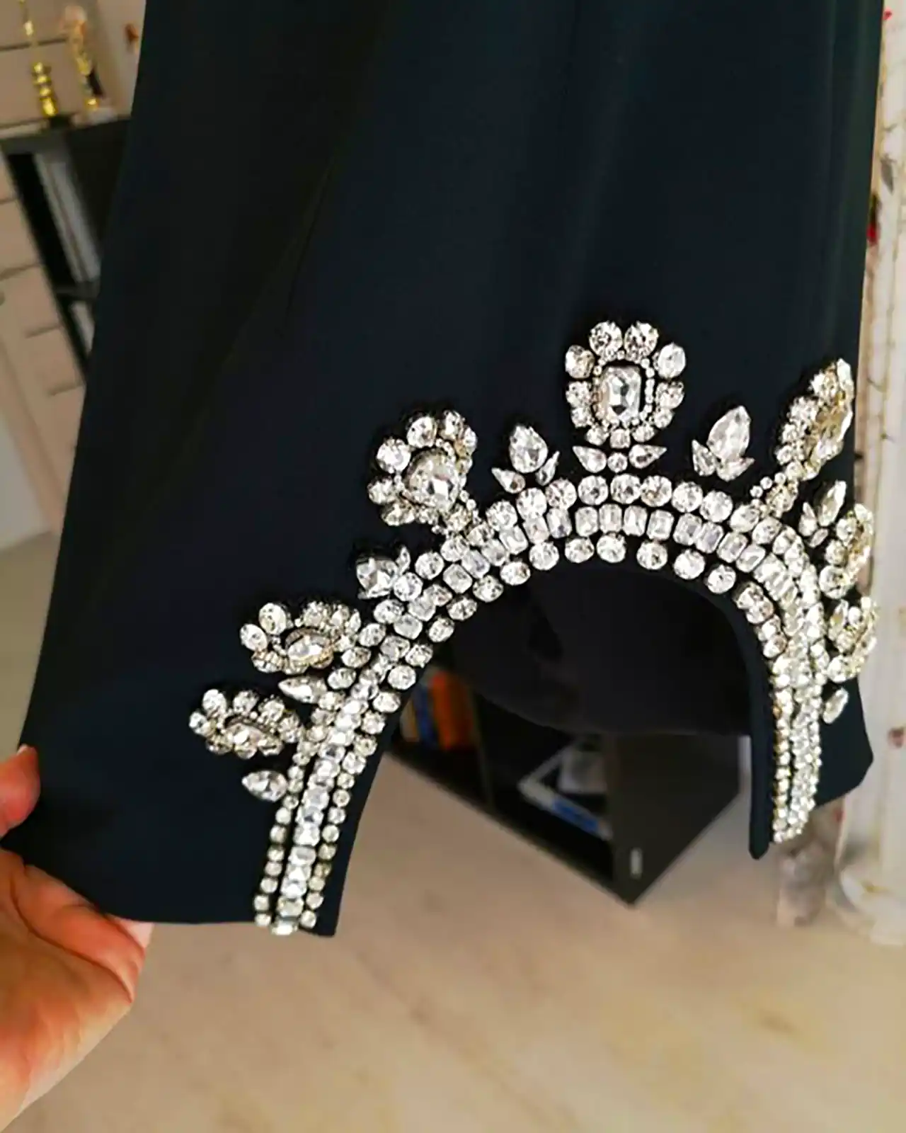 مدل ساده حاشیه دوزی روی لباس